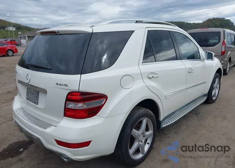 2011 Mercedes-Benz Ml 550 4Matic z USA, uszkodzony, nr VIN 4JGBB7CB9BA710578